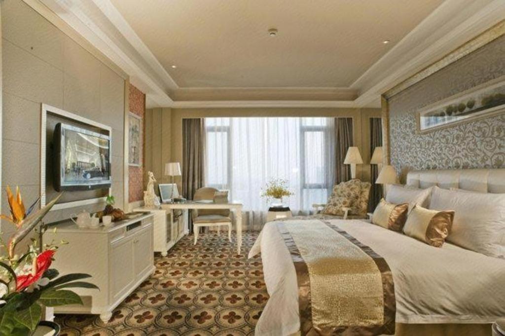 Eurasia International Hotel Dongguan  Dış mekan fotoğraf