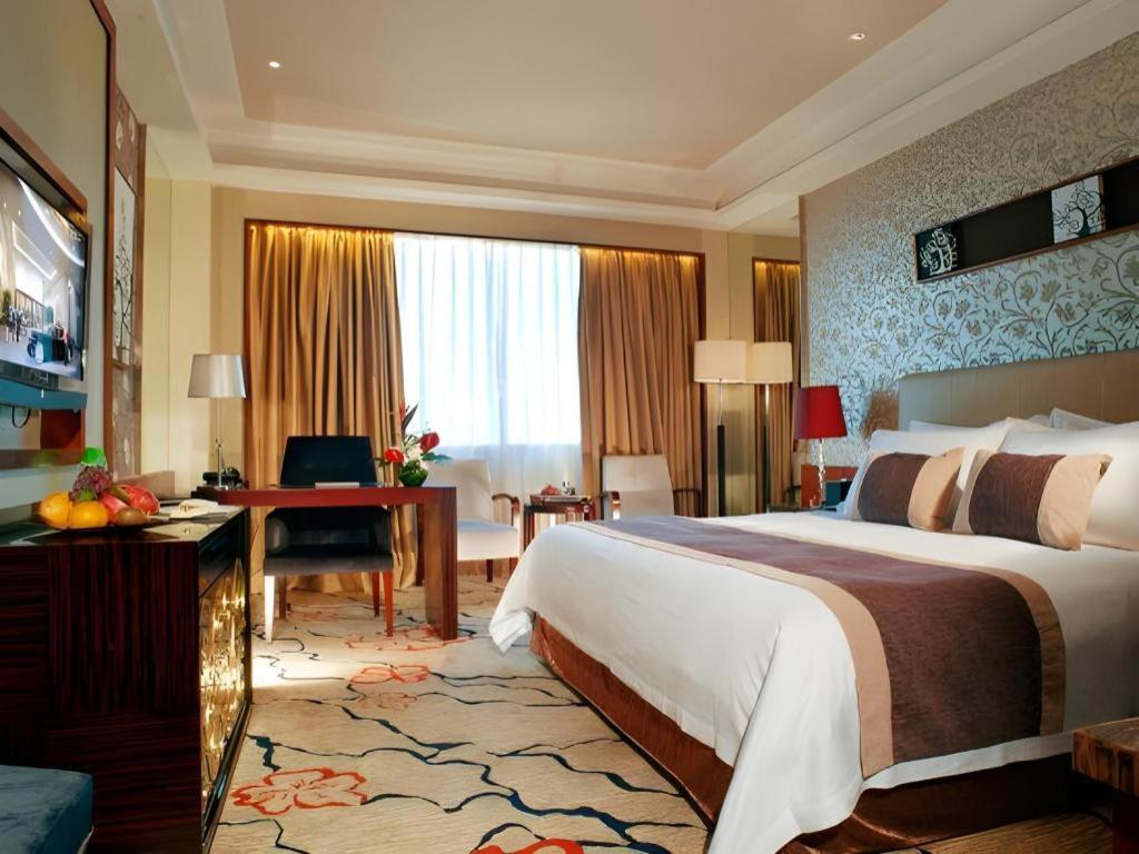 Eurasia International Hotel Dongguan  Dış mekan fotoğraf