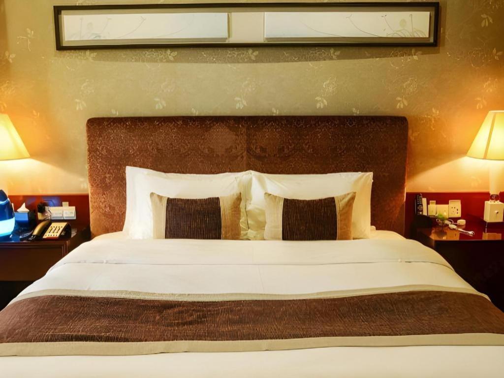 Eurasia International Hotel Dongguan  Dış mekan fotoğraf