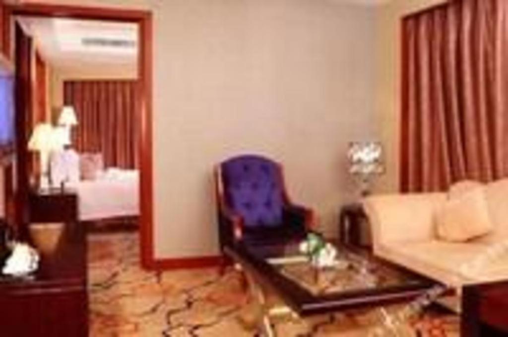 Eurasia International Hotel Dongguan  Dış mekan fotoğraf