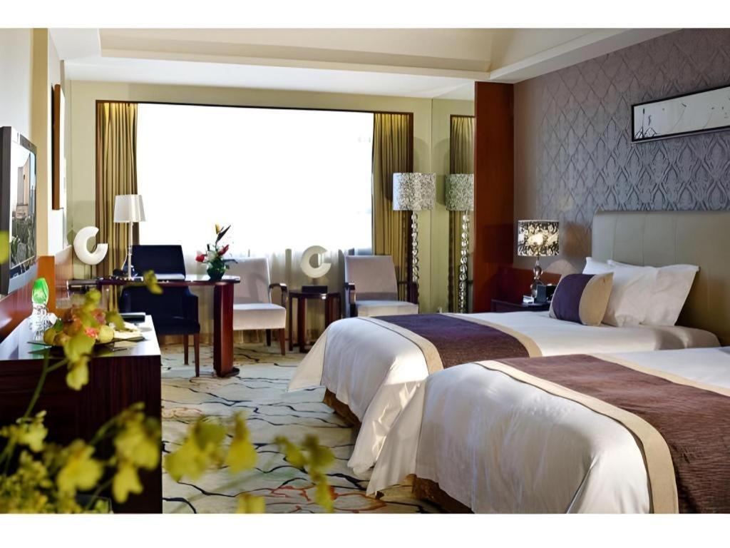 Eurasia International Hotel Dongguan  Dış mekan fotoğraf