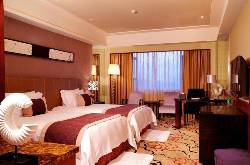 Eurasia International Hotel Dongguan  Dış mekan fotoğraf