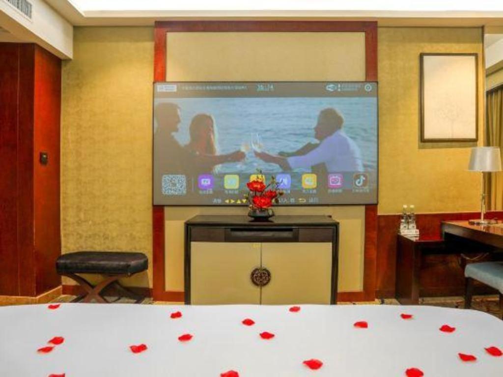 Eurasia International Hotel Dongguan  Dış mekan fotoğraf