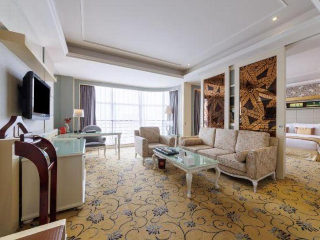 Eurasia International Hotel Dongguan  Dış mekan fotoğraf