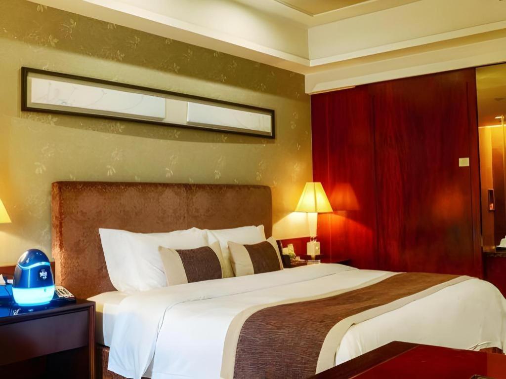 Eurasia International Hotel Dongguan  Dış mekan fotoğraf