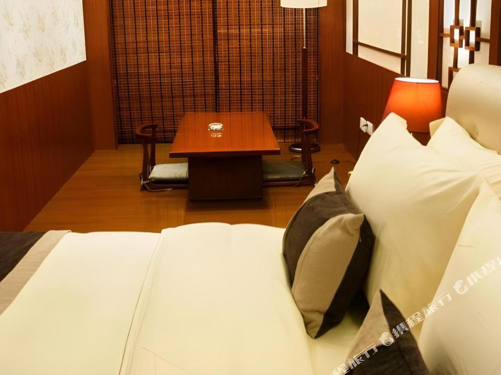 Eurasia International Hotel Dongguan  Dış mekan fotoğraf