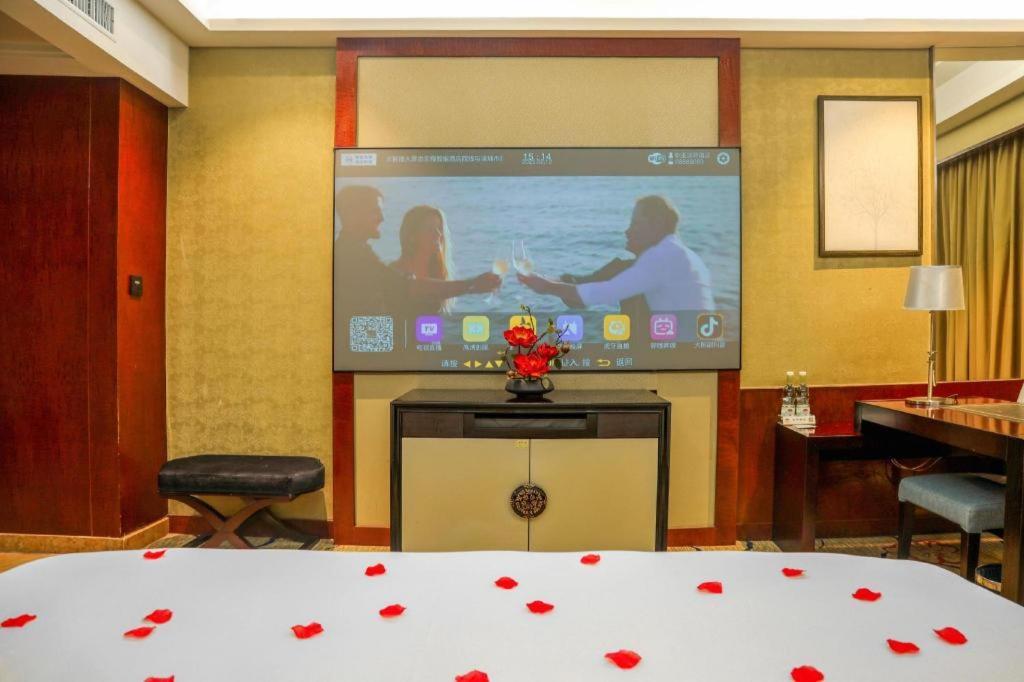 Eurasia International Hotel Dongguan  Dış mekan fotoğraf