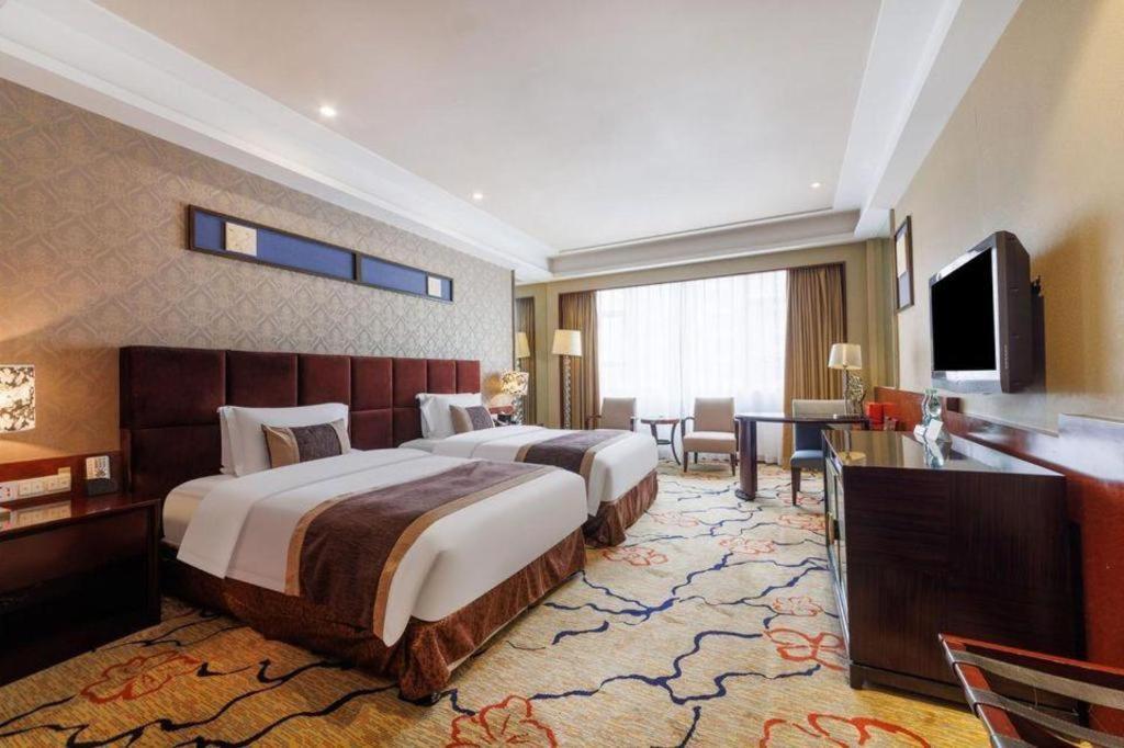 Eurasia International Hotel Dongguan  Dış mekan fotoğraf